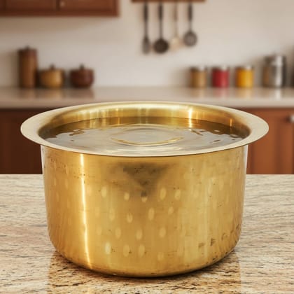 Brass Bhagona With Lid 4.5 Liter | Premium Kitchen Vessel, Height : 6 Inch (ZMAS637 F)