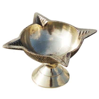 Brass Table Decor Oil Lamp Deepak 4 Wicks  - Traditional Brass Diya for Aarti, Height : 1.5 Inch (FMAS633 B)