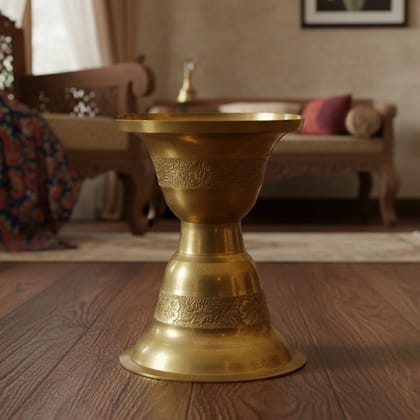 Brass Decorative Peekdaan Spittoon | Vintage Indian Home Decor, Height : 6 Inch (FMAS088 A)